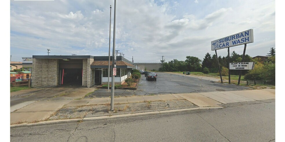 10030 W Appleton Ave, Milwaukee, WI for sale - Building Photo - Image 1 of 1