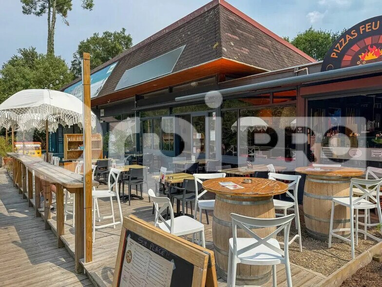 Retail in Léon for sale - Building Photo - Image 1 of 8