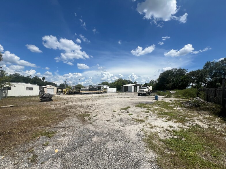 215 Old Sanford Oviedo Rd, Winter Springs, FL for lease - Building Photo - Image 2 of 12