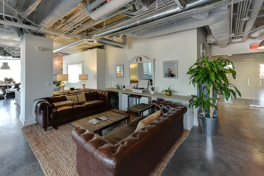 1534 Oak St, Jacksonville, FL for lease - Interior Photo - Image 3 of 4