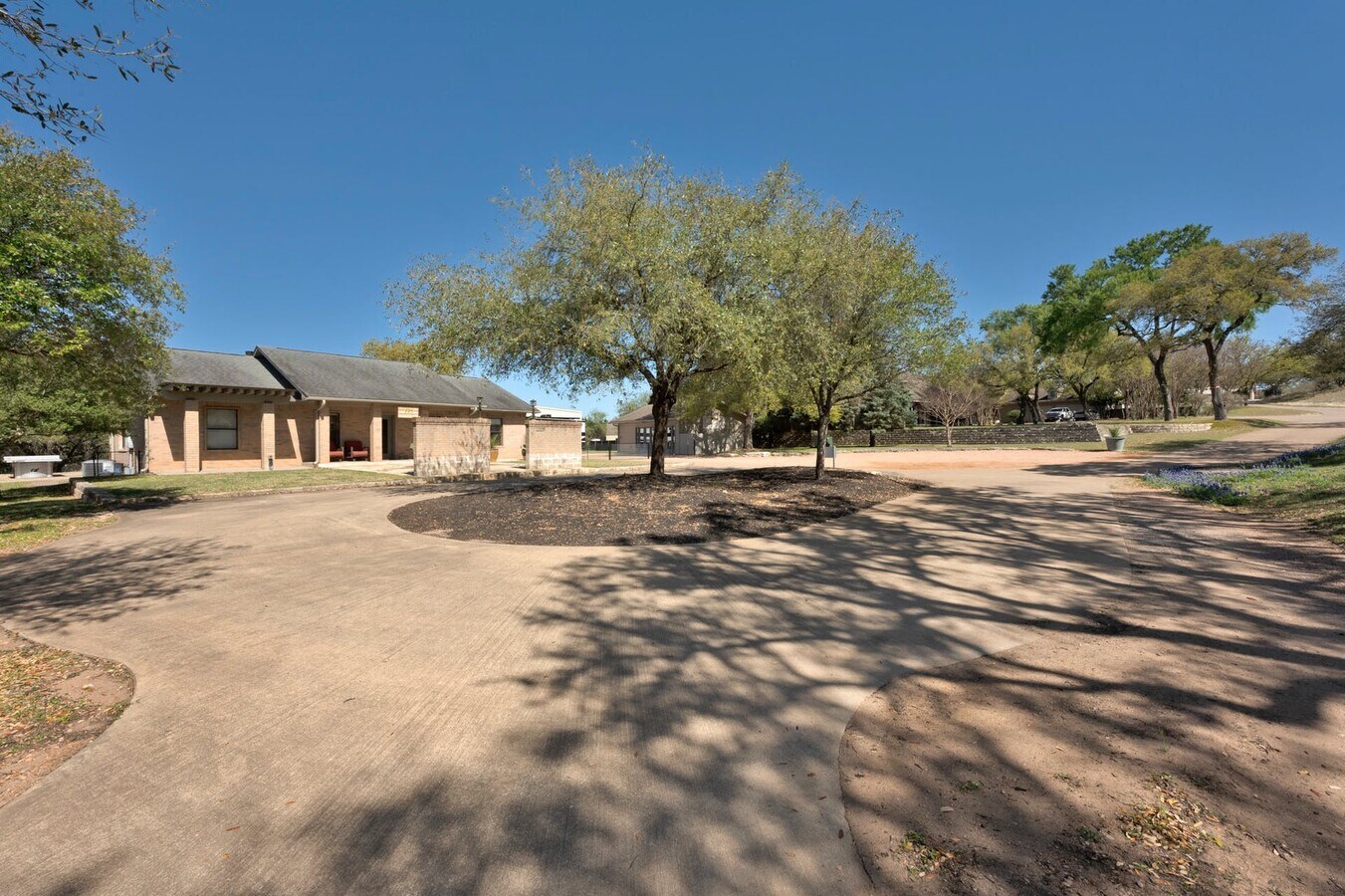 12135 Fitzhugh Rd, Austin, TX 78736