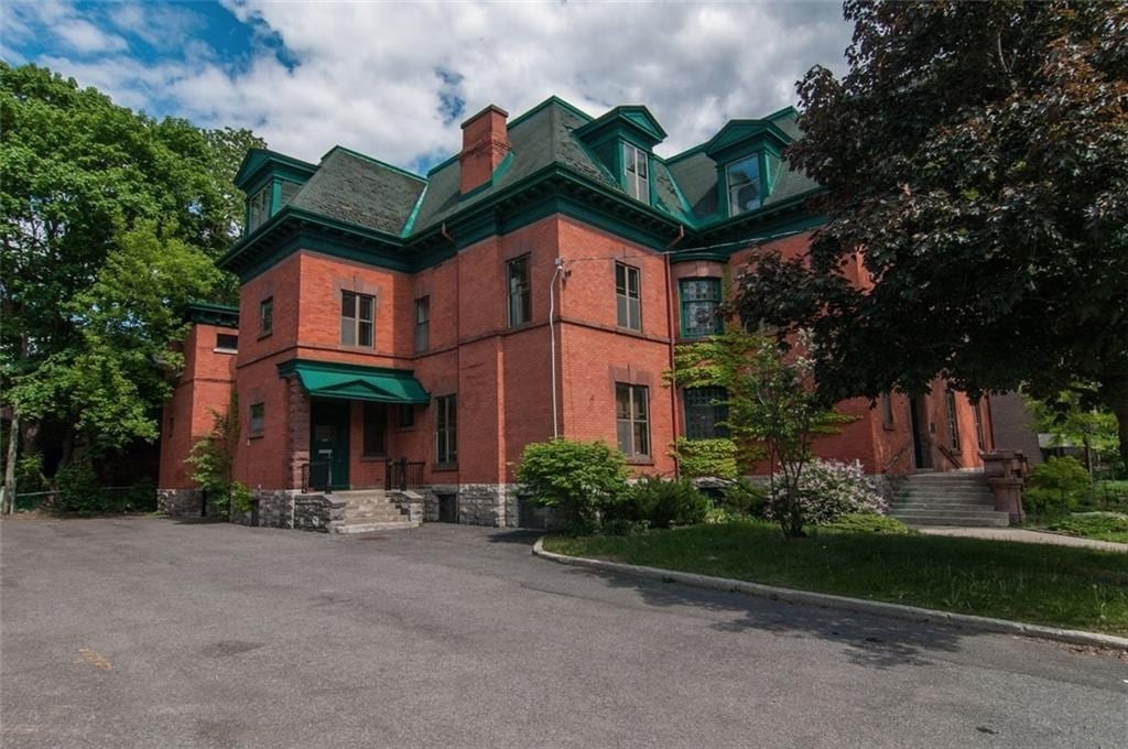 323 Chapel St, Ottawa, ON for sale Primary Photo- Image 1 of 1