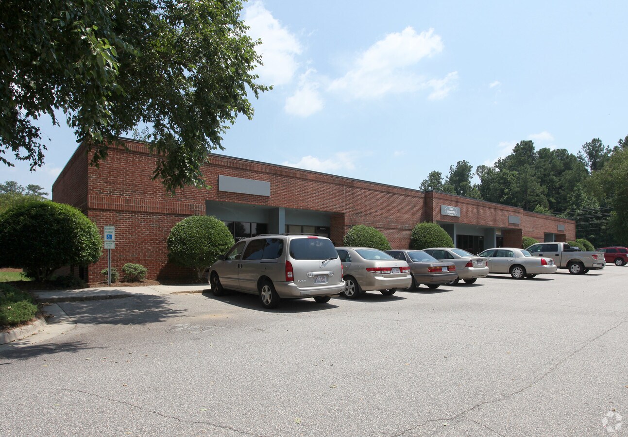 3033 Stony Brook Dr, Raleigh, NC 27604