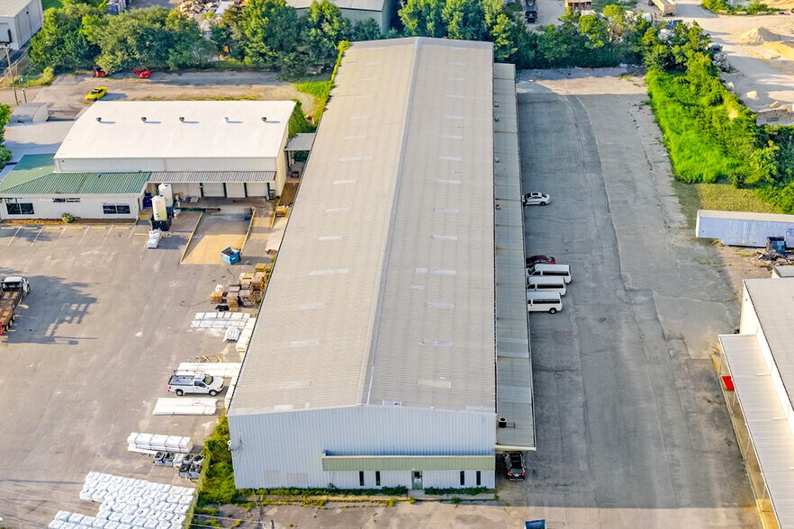 33 Jet Dr NW, Fort Walton Beach, FL for lease - Building Photo - Image 1 of 22