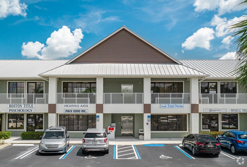 433-481 NW Prima Vista Blvd, Port Saint Lucie, FL for sale - Building Photo - Image 2 of 5
