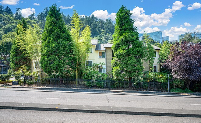 11 SW Curry St, Portland, OR for sale Building Photo- Image 1 of 1