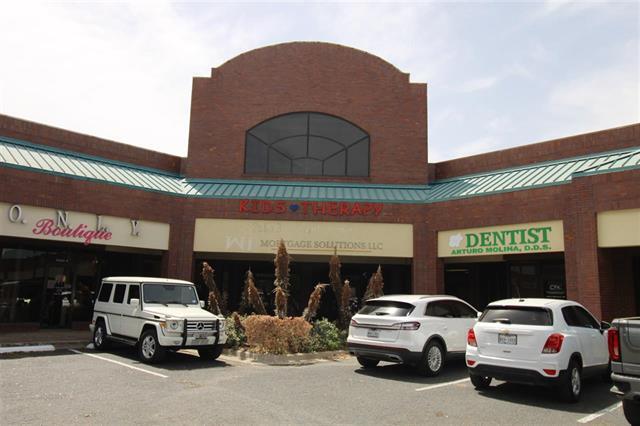 101 W Hillside Rd, Laredo, TX for sale Building Photo- Image 1 of 1