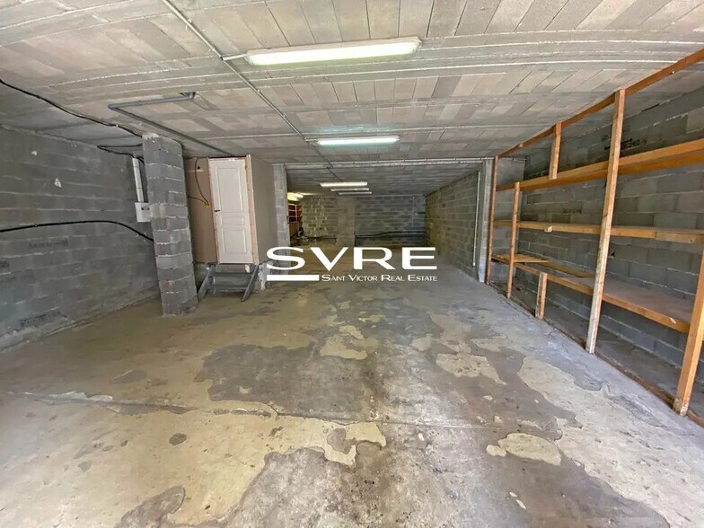 Retail in Venelles for lease - Building Photo - Image 3 of 9