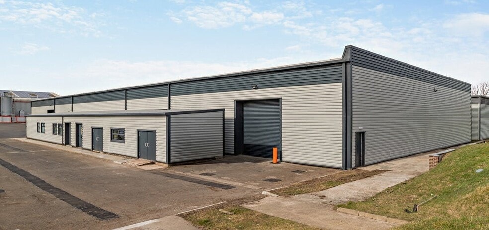 Compass Industrial Park, Spindus RD, Liverpool for lease - Building Photo - Image 3 of 16