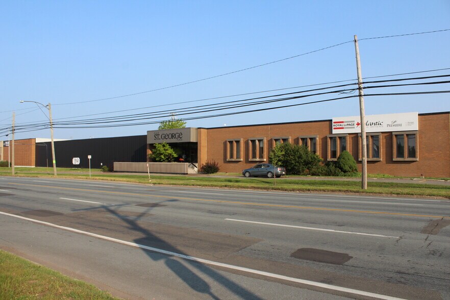 653 St Blvd, Moncton, NB E1E 2C2 Office for Lease