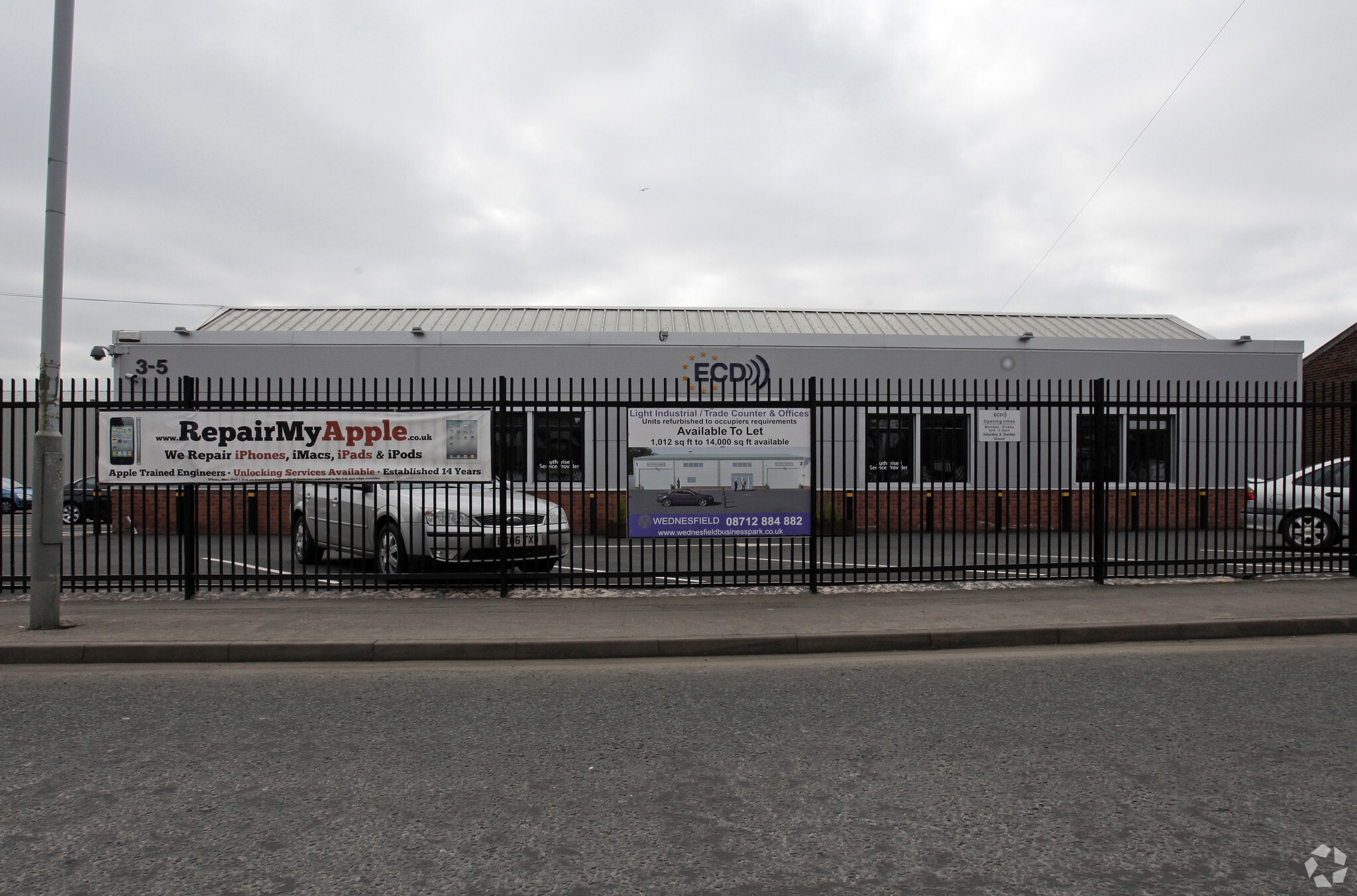 Waddens Brook Ln, Wolverhampton for sale Primary Photo- Image 1 of 1