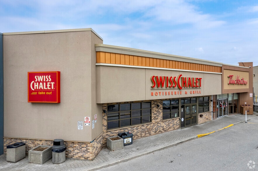 3140-3170 Dufferin St, Toronto, ON for lease - Building Photo - Image 3 of 5