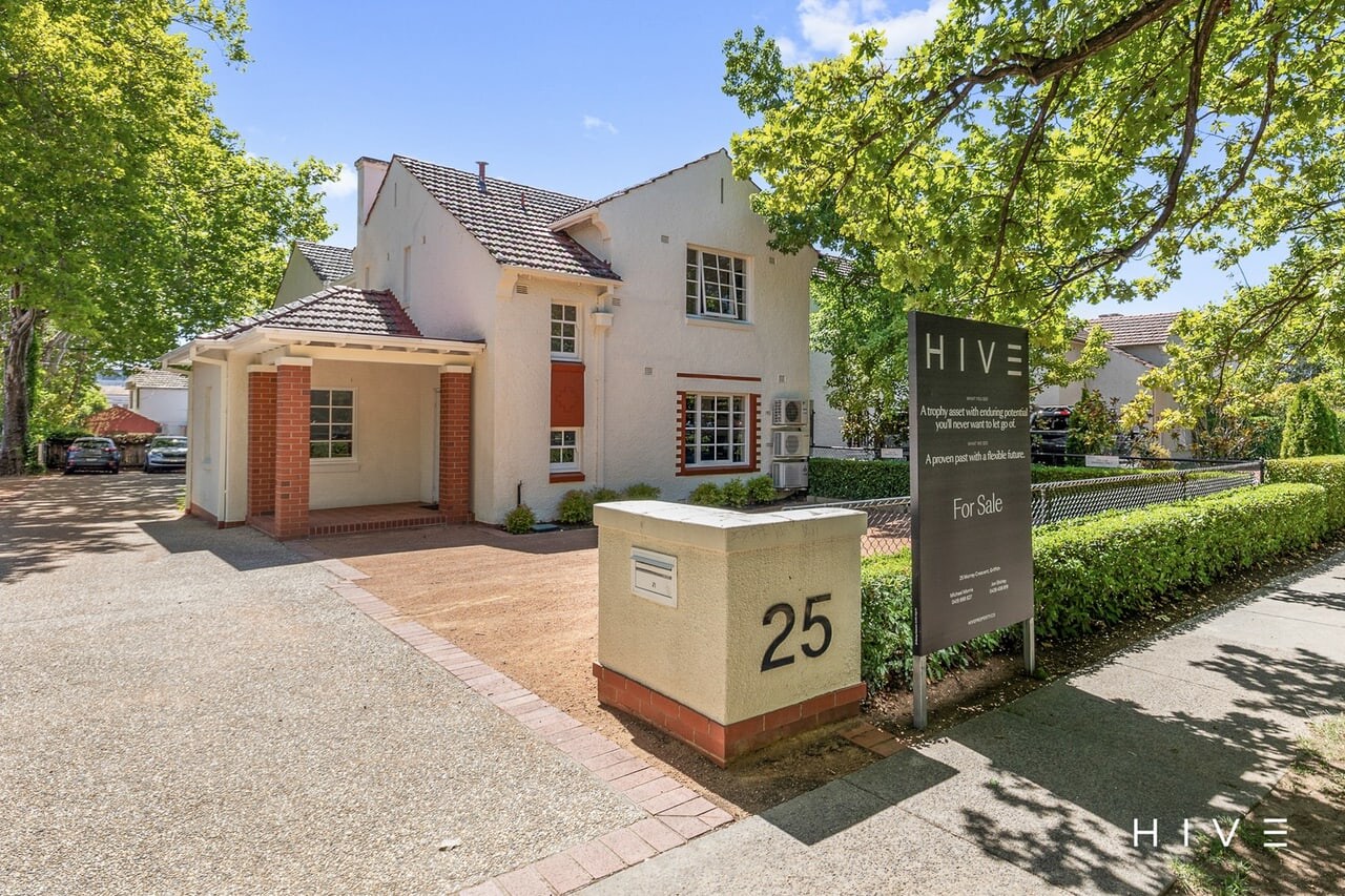 25 Murray Cres, Griffith for sale Primary Photo- Image 1 of 21