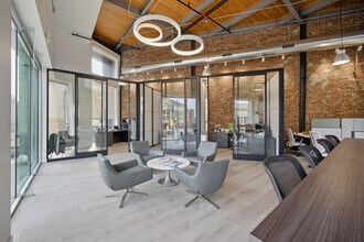 55-99 W Maple Rd, Birmingham, MI for lease Interior Photo- Image 2 of 11