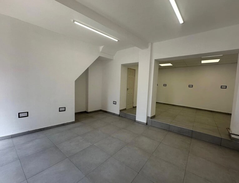 162 Alcester St, Birmingham for lease - Interior Photo - Image 3 of 4