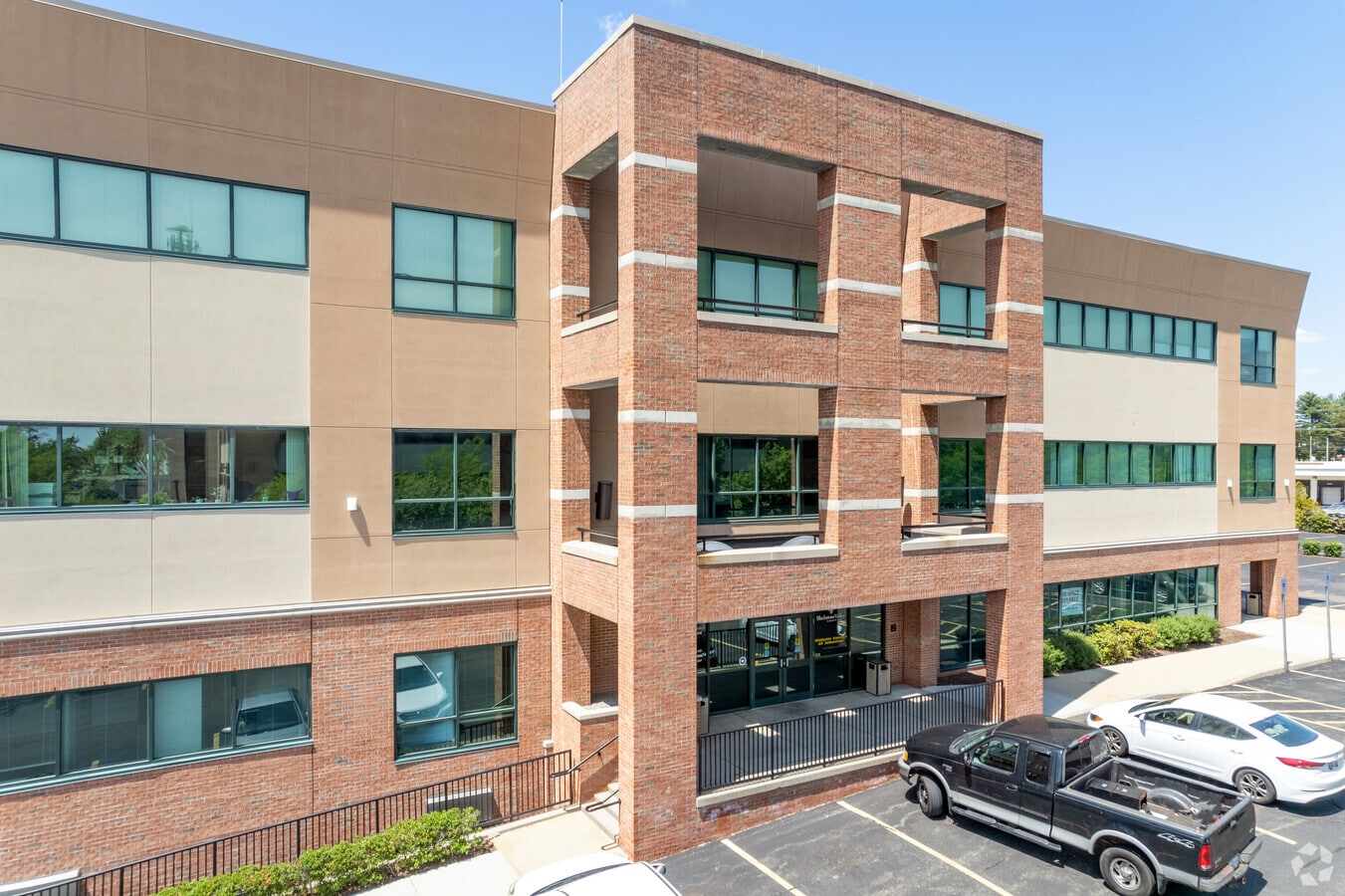 1526 Atwood Ave, Johnston, RI 02919 Premium Medical Office