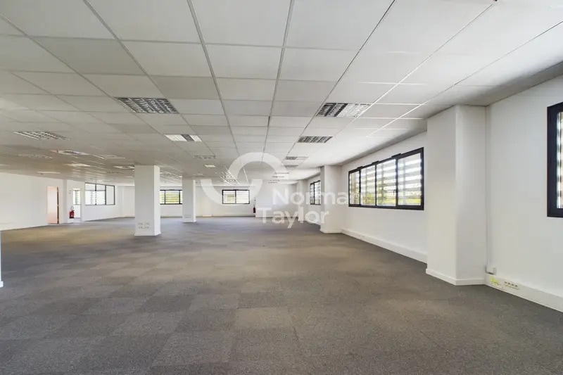 Office in Montpellier for lease - Building Photo - Image 2 of 10