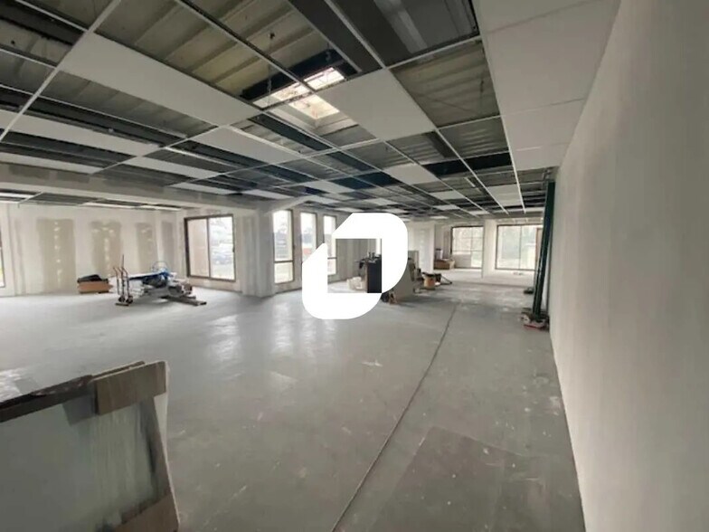 Office in VILLENAVE-D'ORNON for lease - Interior Photo - Image 2 of 2