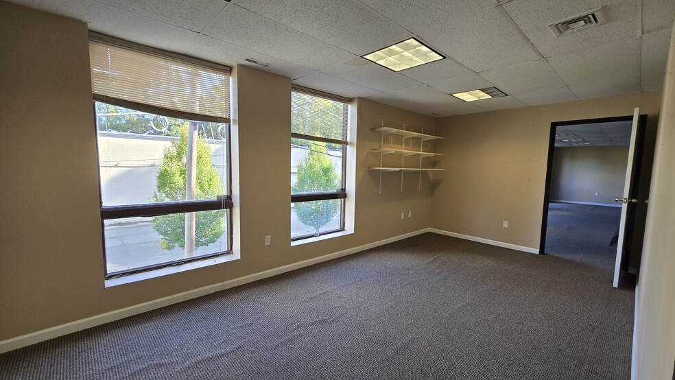 3 Tice Rd, Franklin Lakes, NJ for lease - Interior Photo - Image 2 of 22