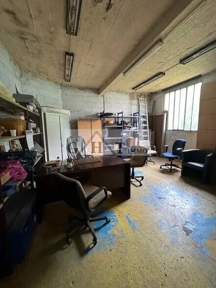 Industrial in Vitry-sur-Seine for sale - Interior Photo - Image 2 of 2