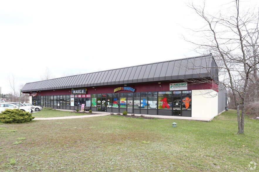 1173 Queen St, Southington, CT for sale - Building Photo - Image 1 of 26