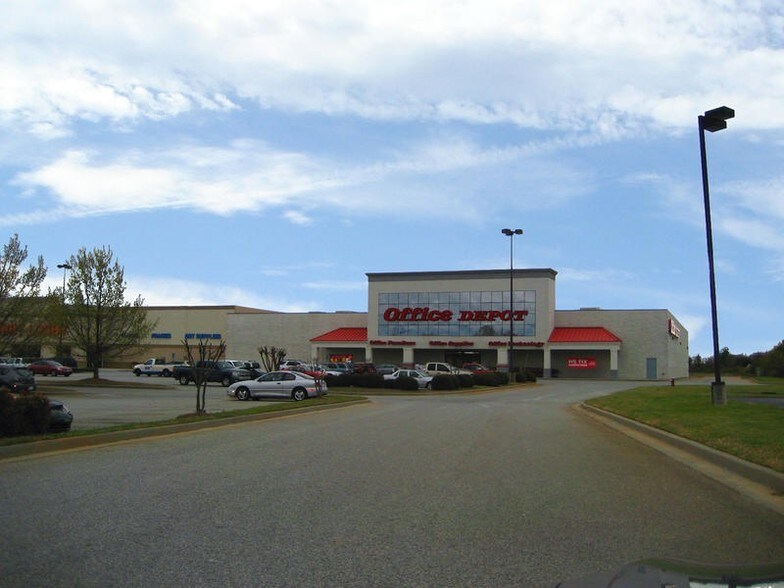 2997 Watson Blvd, Warner Robins, GA for sale - Building Photo - Image 1 of 1