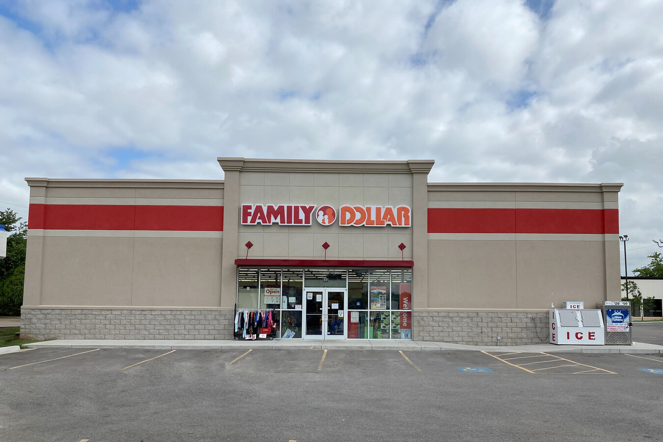 815 NW 12th St, Moore, OK 73160 - Family Dollar | LoopNet