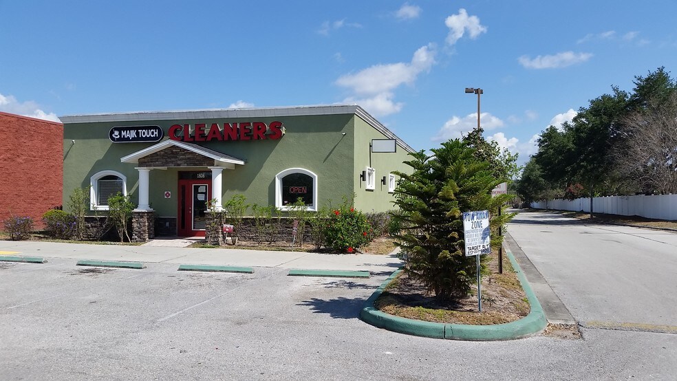 1836 W Lumsden Rd, Brandon, FL for sale - Building Photo - Image 1 of 1
