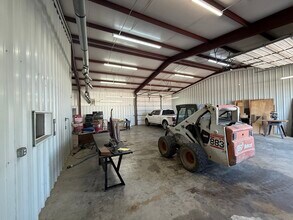 5435 Old Granbury Rd, Granbury, TX for lease Interior Photo- Image 2 of 9