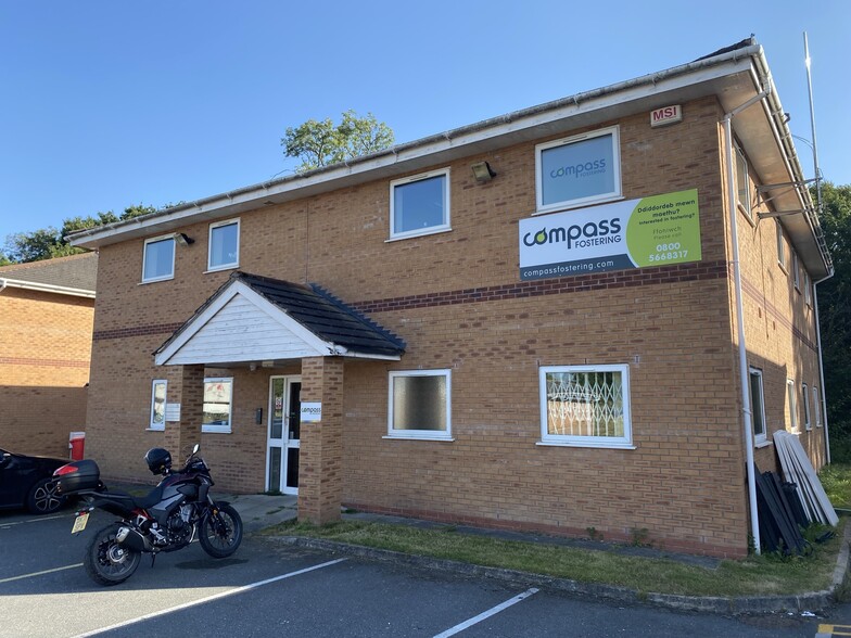 Ash Rd S, Wrexham for lease - Building Photo - Image 1 of 1