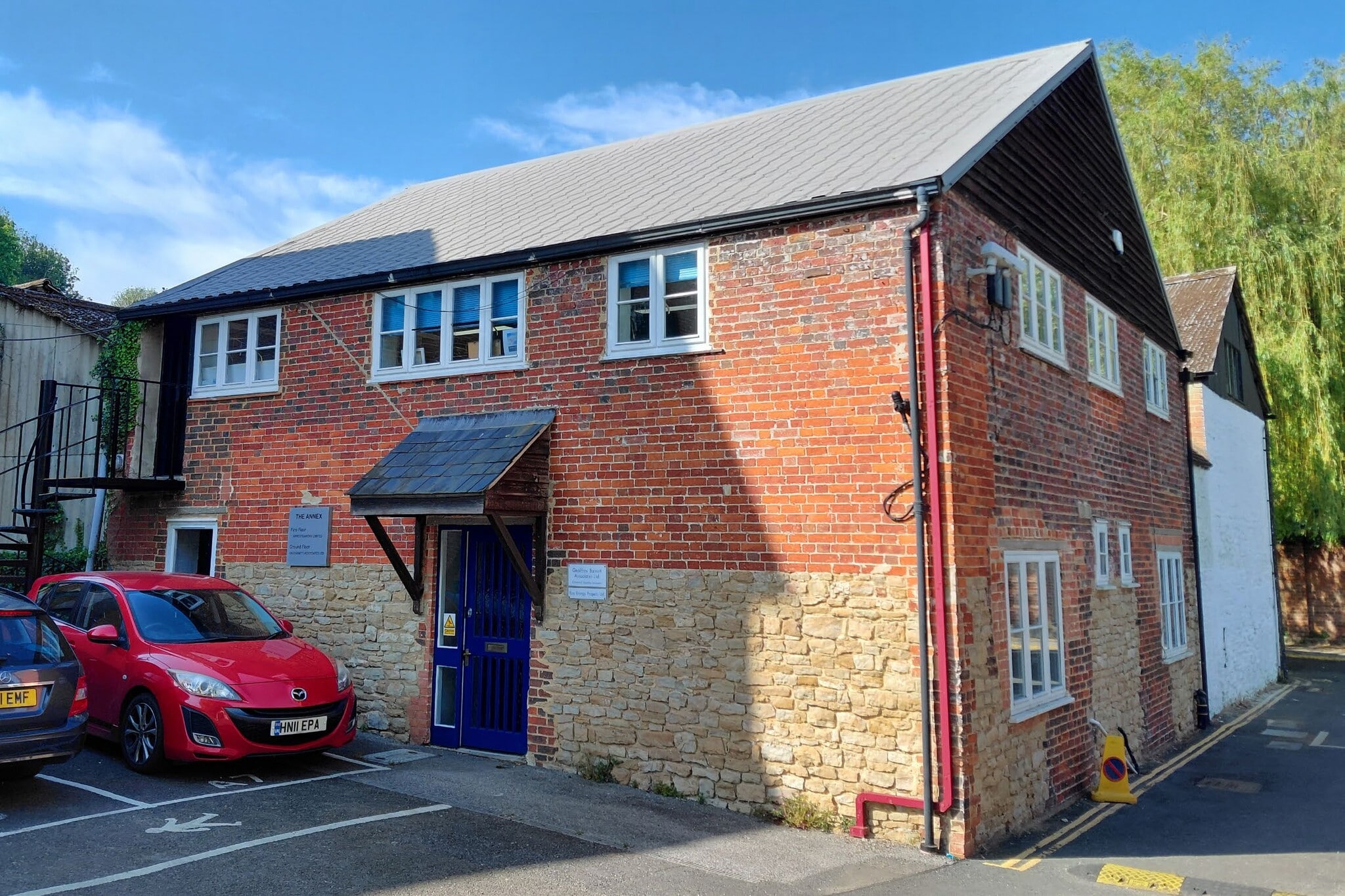 Mill Ln, Godalming for lease Building Photo- Image 1 of 3