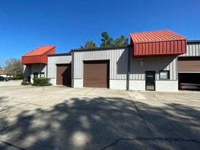 3 Industry Dr, Palm Coast, FL for lease Building Photo- Image 2 of 5