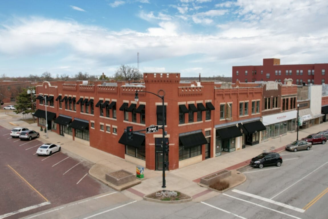 201 E Grand Ave, Ponca City, OK 74601