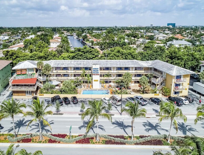 Fort Lauderdale Beach Hotel Portfolio portfolio of 2 properties for sale on LoopNet.com - Building Photo - Image 3 of 12