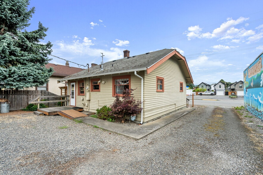 2721 Meridian St, Bellingham, WA for sale - Building Photo - Image 3 of 15