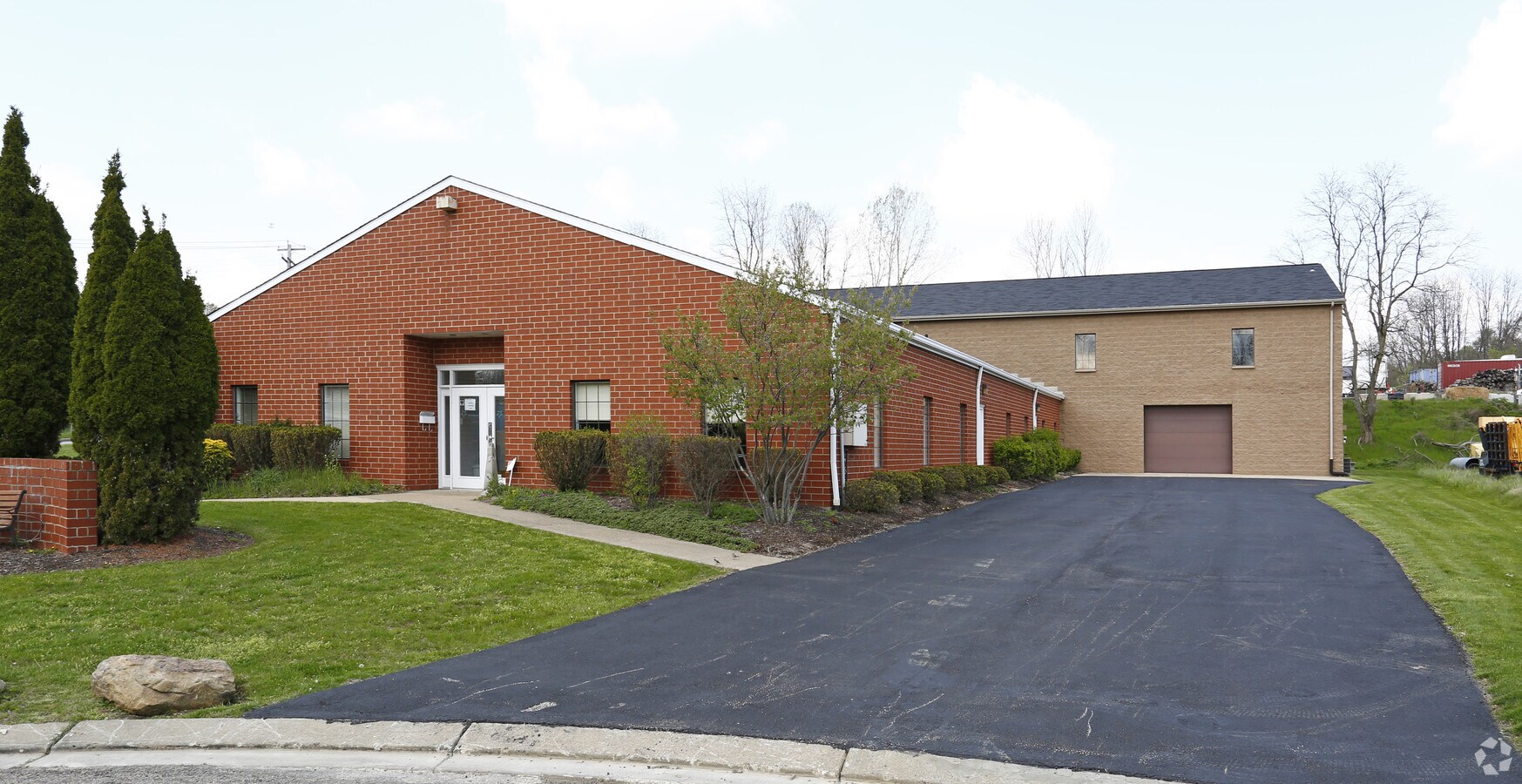 1008 Progress Ct, Bethel Park, PA, 15102 Office Space For Lease