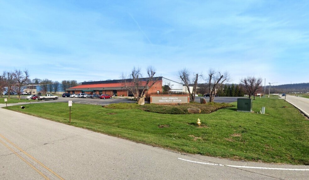 816 Rudolph Way, Lawrenceburg, IN for sale - Building Photo - Image 1 of 1