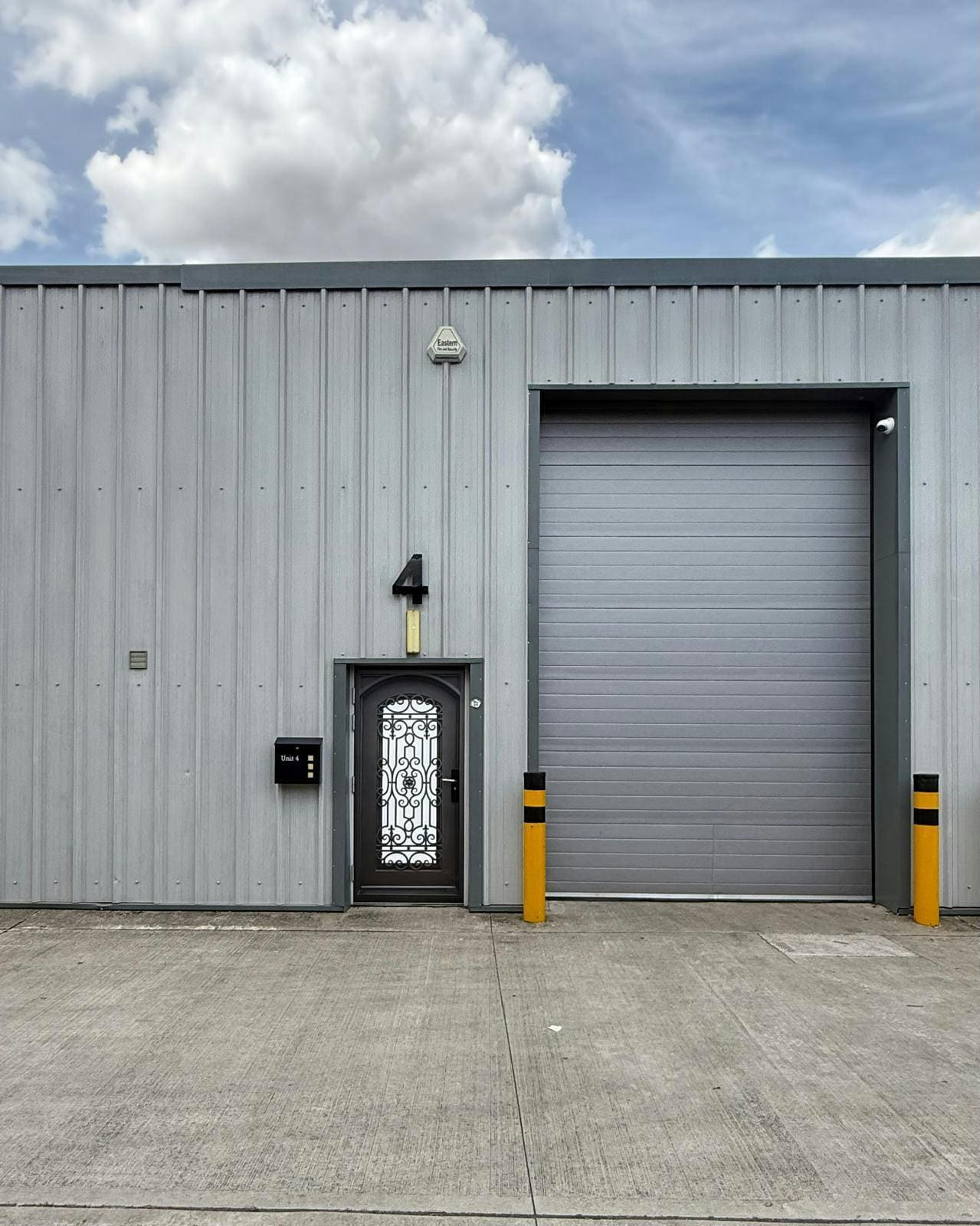 Elizabeth Way, Harlow for sale Primary Photo- Image 1 of 1