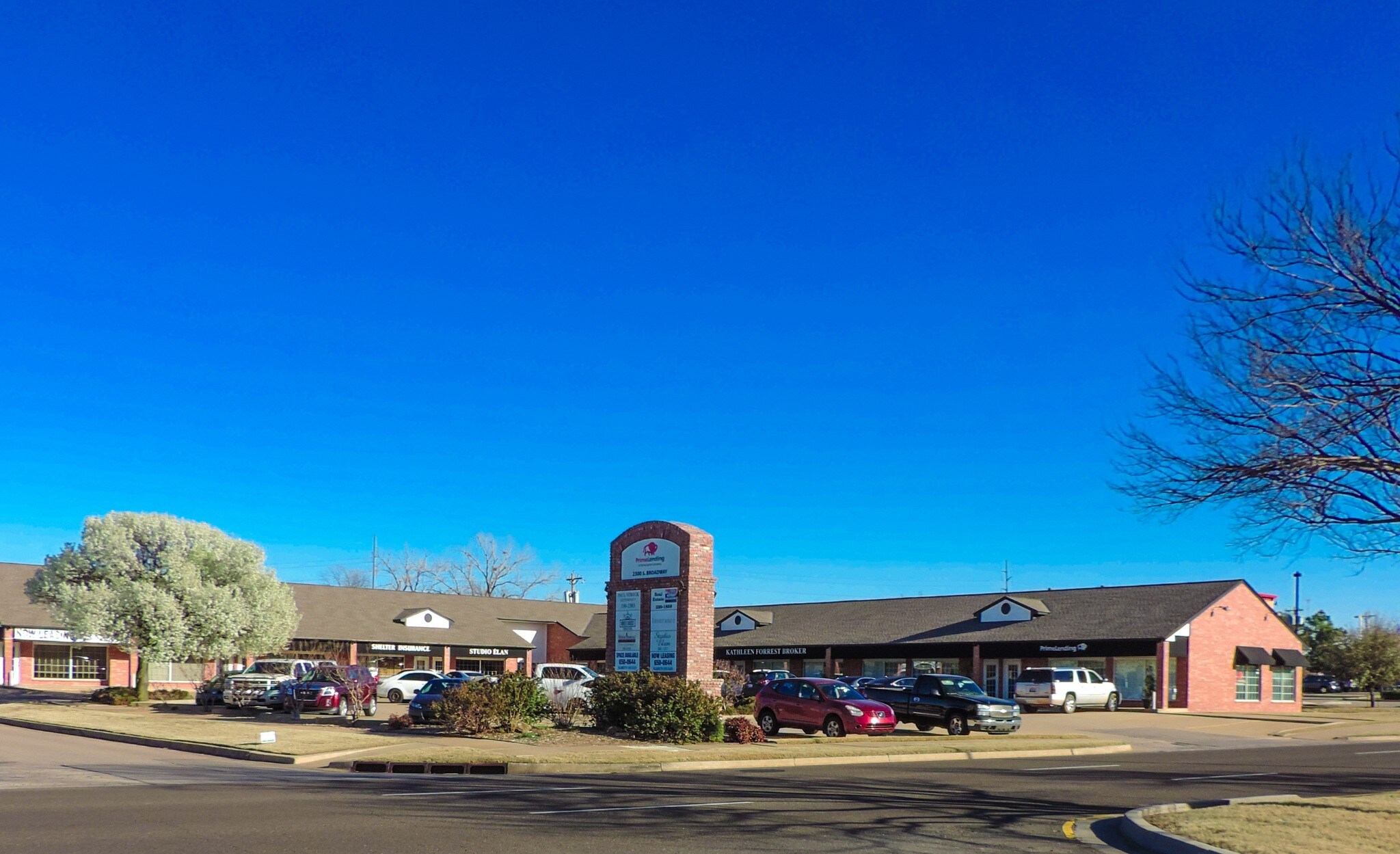 2300 S Broadway, Edmond, OK 73013 Retail for Lease