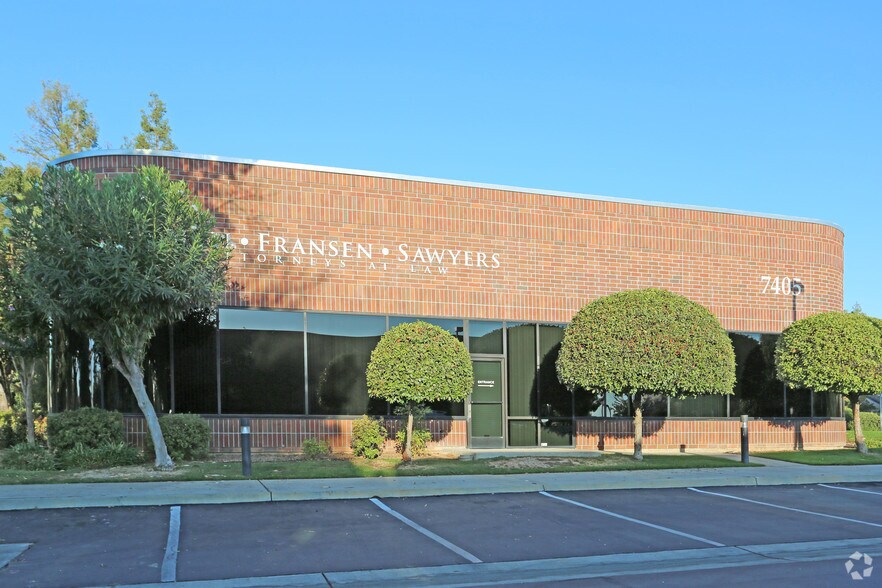 7405 N 1st St, Fresno, CA for sale - Building Photo - Image 2 of 12