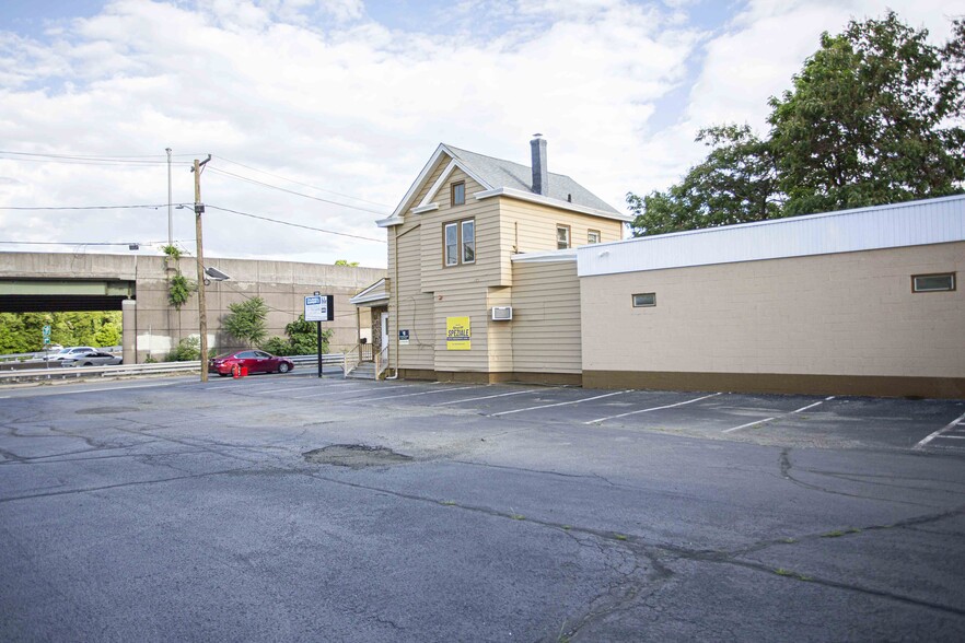 380 Mclean Blvd, Paterson, NJ for lease - Building Photo - Image 2 of 14