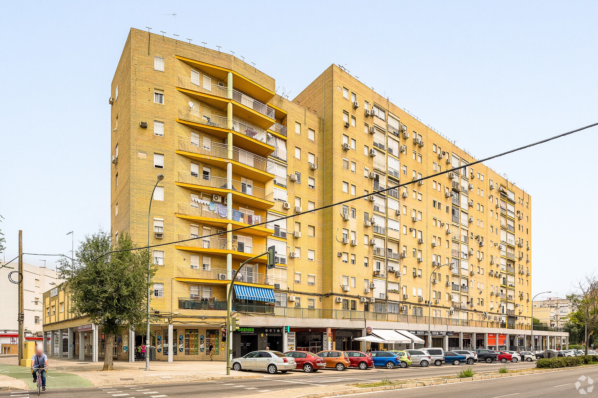 Multifamily in Sevilla, Sevilla for sale Building Photo- Image 1 of 3