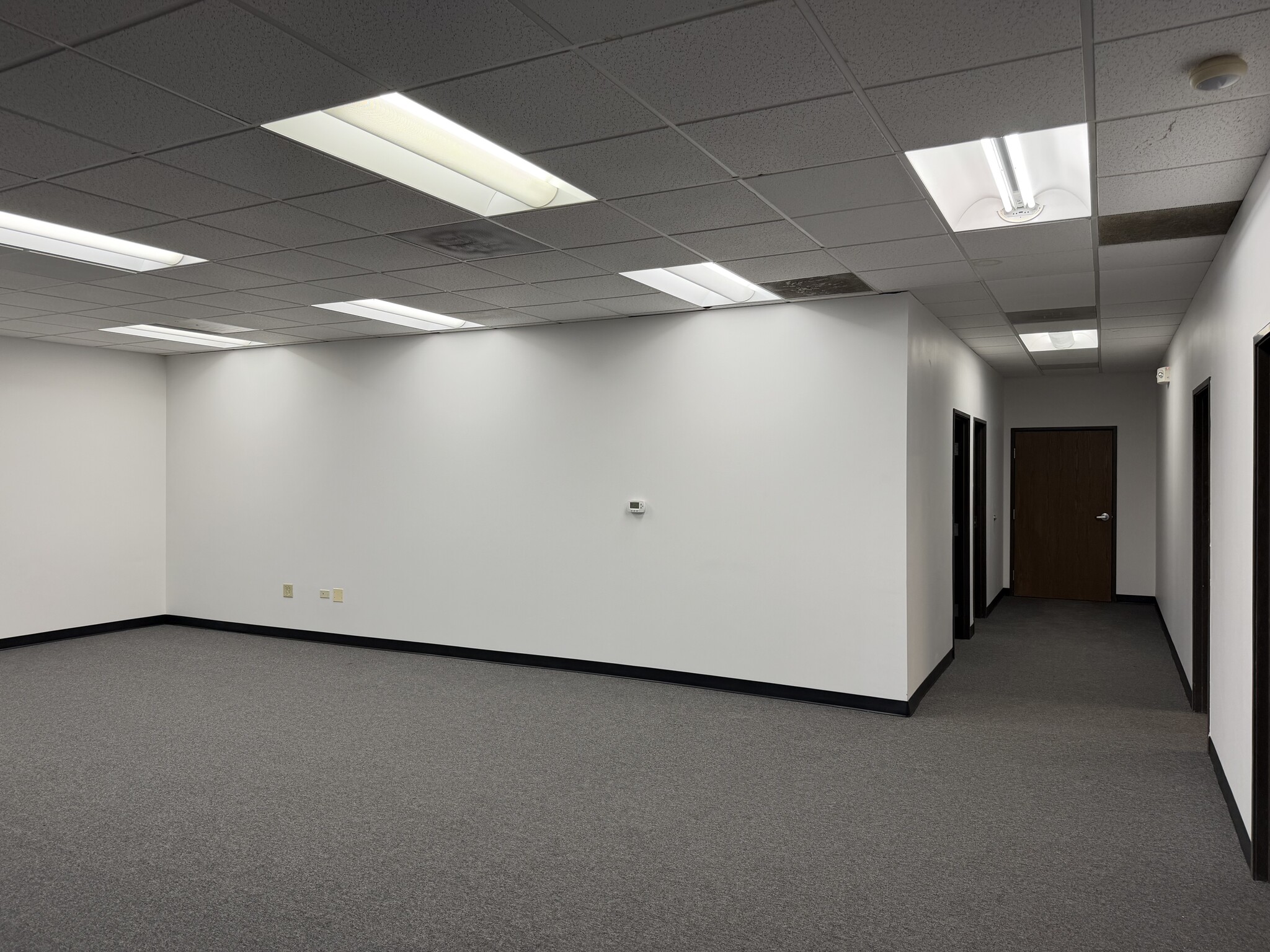 6675 S Kenton St, Centennial, CO for lease Interior Photo- Image 1 of 7