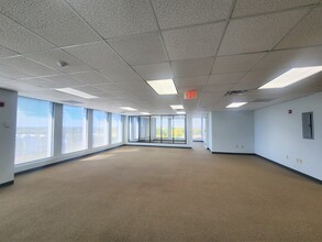 8751 W Broward Blvd, Plantation, FL for lease Interior Photo- Image 2 of 5