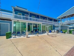 1200 W Retta Esplanade, Punta Gorda, FL for lease Building Photo- Image 2 of 5