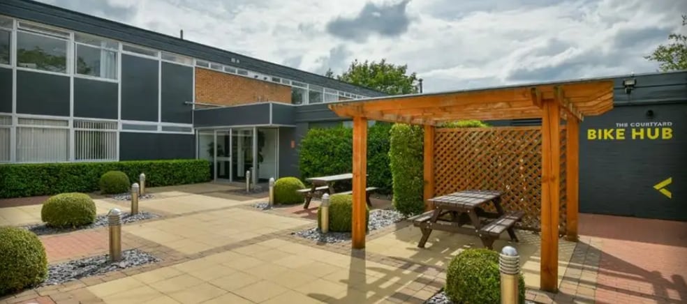 Earl Rd, Wilmslow for lease - Building Photo - Image 2 of 3