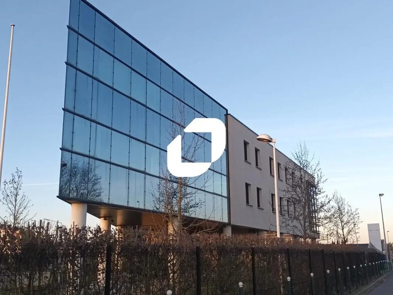 Rue De Beaumont, Noyelles-Godault for lease - Building Photo - Image 3 of 5