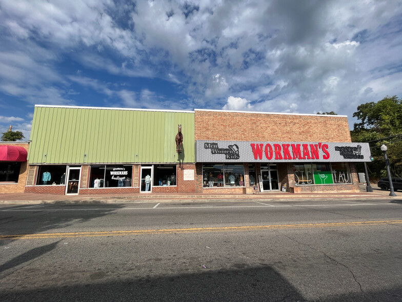 235 N Muskogee Ave, Tahlequah, OK for sale - Primary Photo - Image 1 of 1