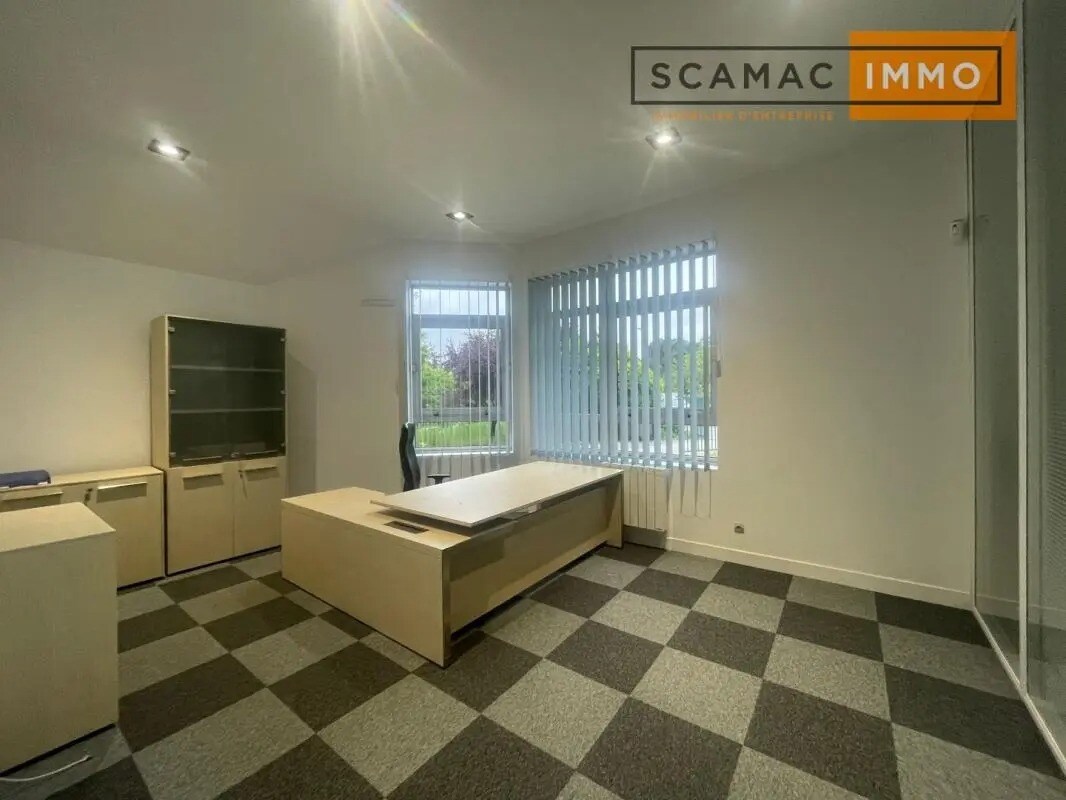 Office in Linas for sale Interior Photo- Image 1 of 5
