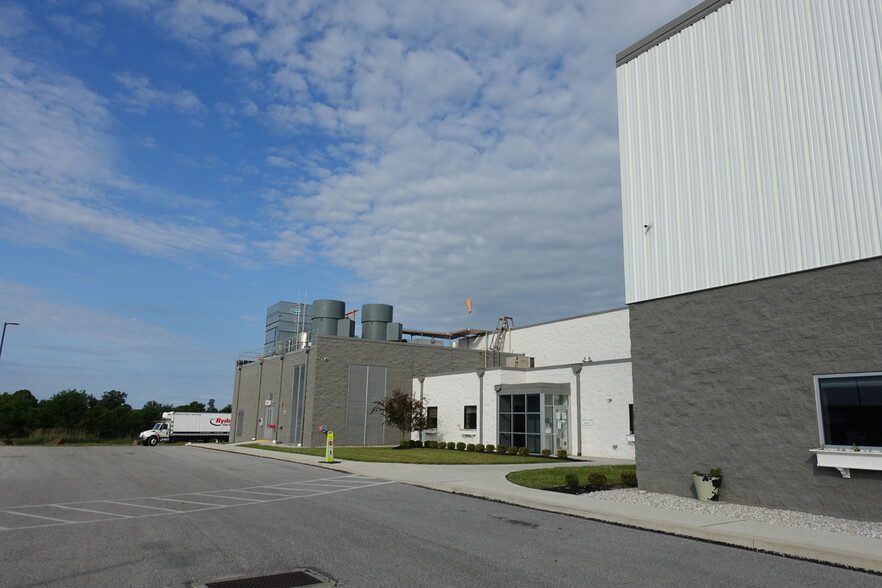 26 Industrial Dr, Hanover, PA for sale - Building Photo - Image 1 of 1